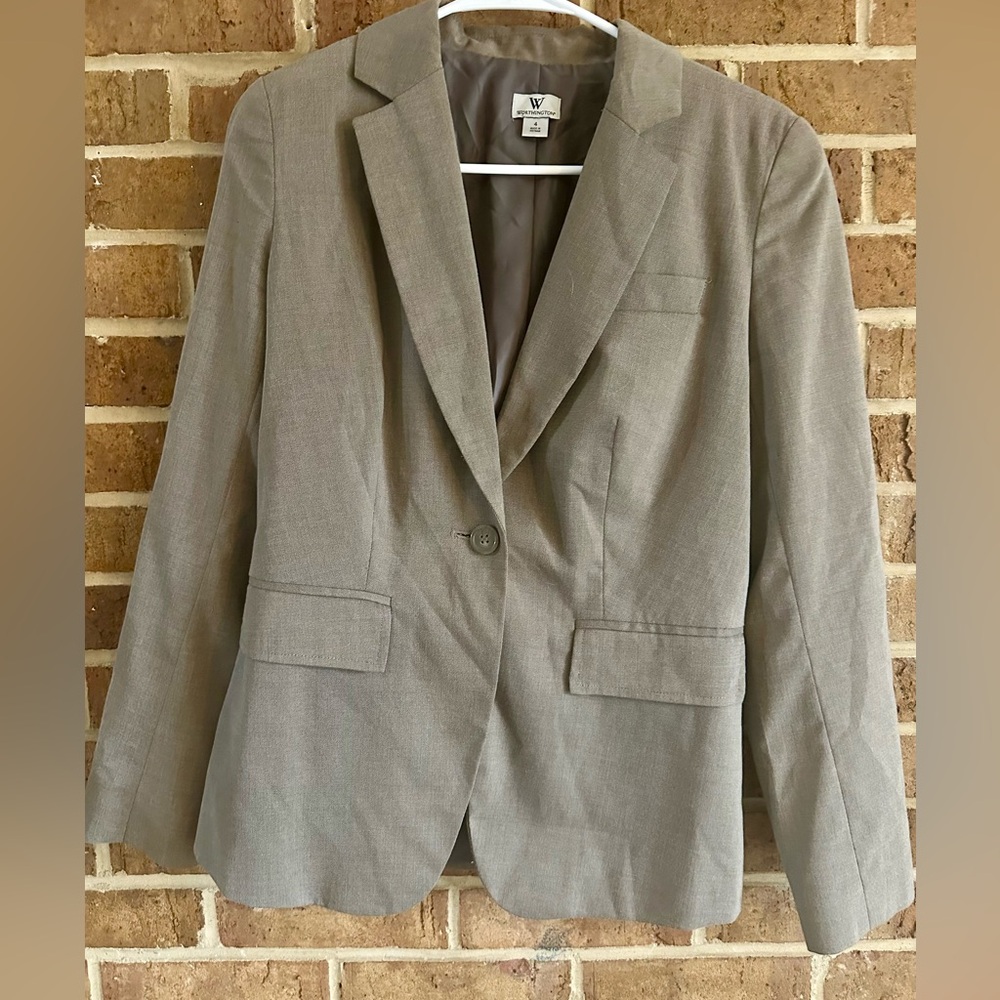 Professional women’s Blazer!